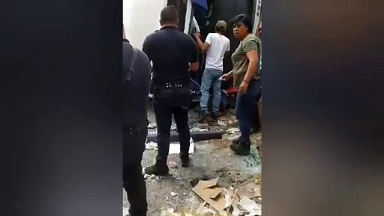 Mueren varios pasajeros tras caer autobús de puente en Acolman (VIDEO)