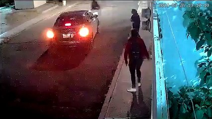 Tiroteo deja un muerto y cuatro heridos en Periplaza de Puebla (VIDEO)