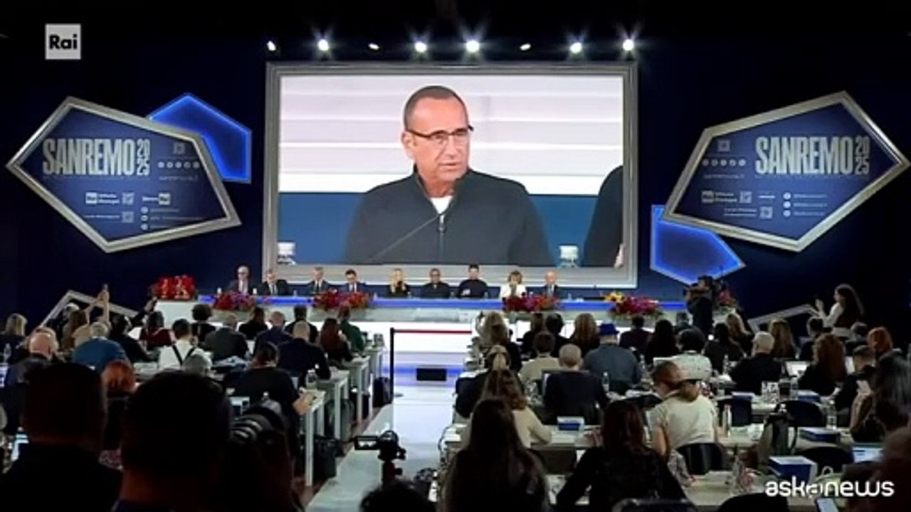 Sanremo, Conti: ieri ho avuto due miei miti, Topo Gigio e Benigni