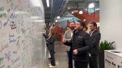 Samuel García sostiene encuentro con directivos de META en Texas