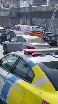 Volcadura deja tres heridos en centro de Monterrey