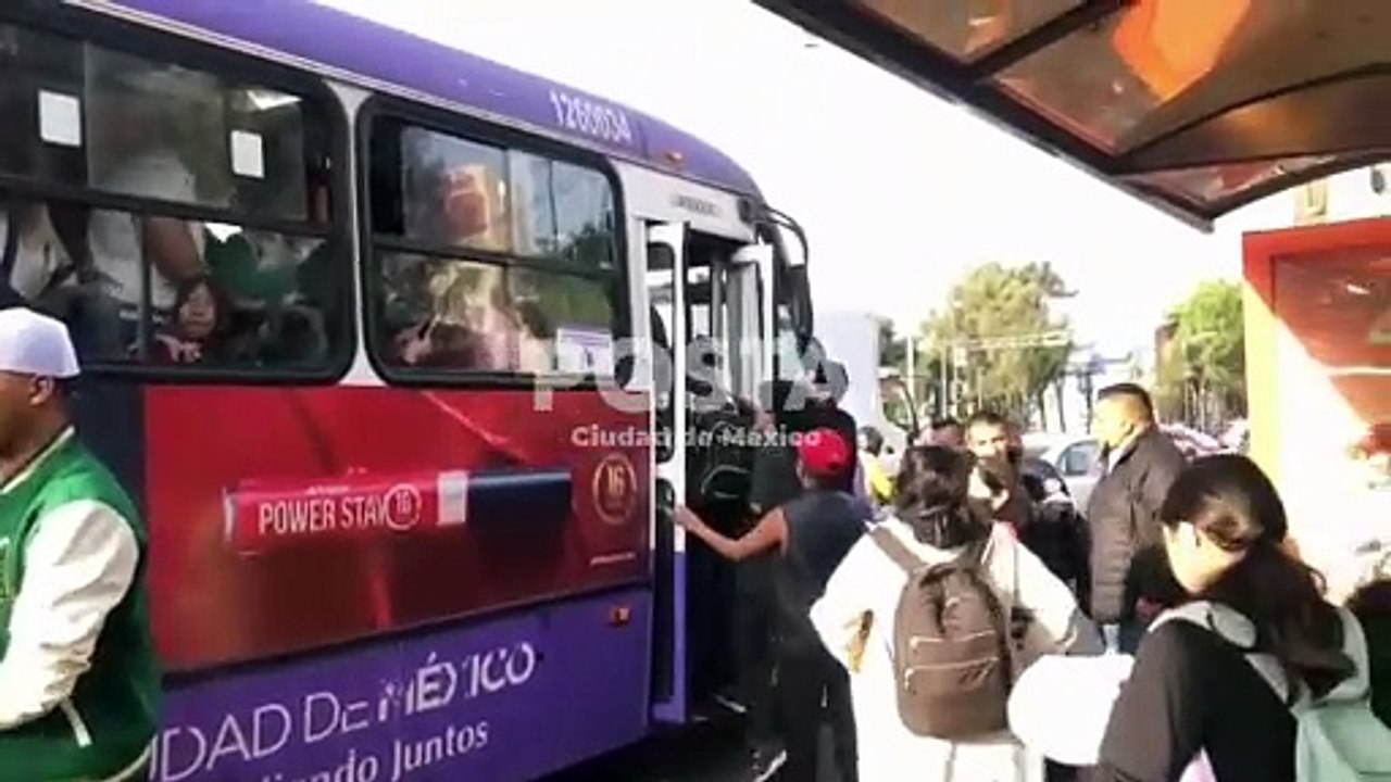 Sin energía eléctrica, la Línea 9 del Metro afecta a miles de usuarios