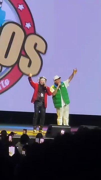 Eduin Caz se echa Palomazo en show de Brincos Dieras en Los Ángeles (VIDEO)