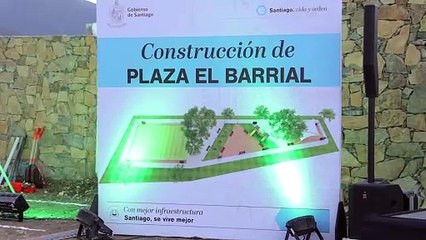 Plaza en El Barrial, Santiago beneficia a vecinos con nuevo gimnasio