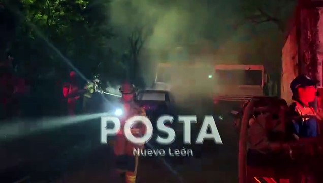 Incendio consume seis vehículos en San Nicolás de los Garza