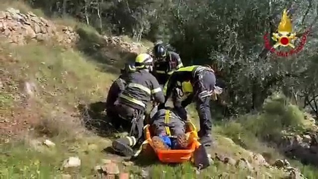 Escursionista infortunato sui Monti Pisani, salvato dai vigili del fuoco