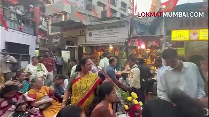 मुंबादेवी मंदिरासमोर होणाऱ्या पार्किंगला का होतोय विरोध