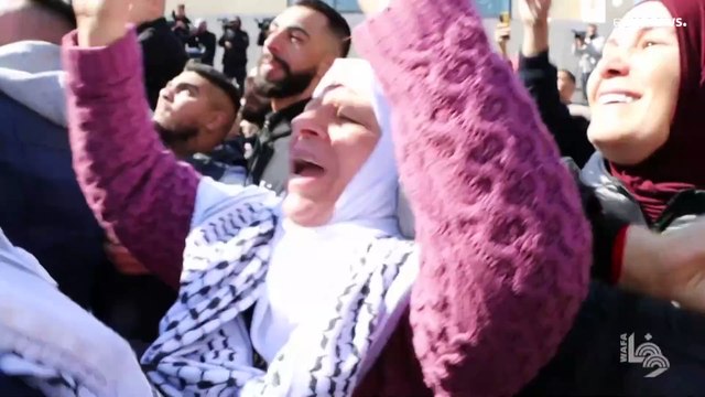 احتفالات في رام الله بعد إالإفراج عن أسرى فلسطينيين من السجون الإسرائيلية في إطار اتفاق التبادل