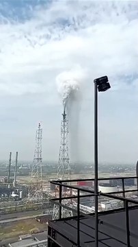 Nube de vapor y fuerte olor a chapopote causa alarma en Ciudad Madero