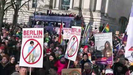 Winter-CSD in Berlin zeigt Flagge gegen rechts kurz vor Wahl