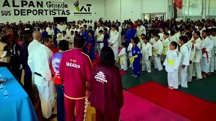 Cambian nombre a sala de Villa Olímpica en homenaje a maestro Sergio Hinojosa