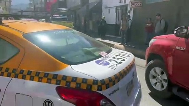 Tres lesionados en accidente vial en el centro de Monterrey