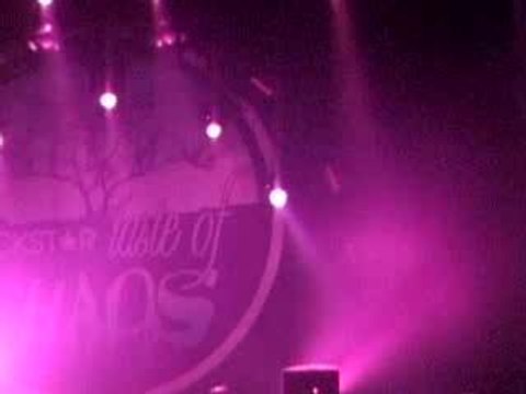 Deftones Like Linus Live 22 03 2006