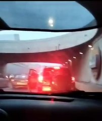 Captan a automovilistas peleando en Garza Sada (VIDEO)