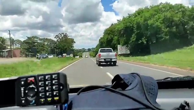 Condutor de Hilux que saiu de Icaraíma com 1.655 quilos de maconha é preso pela PRF