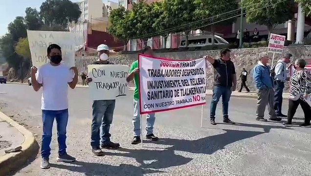 Manifestantes paralizan la vía Gustavo Baz en Tlalnepantla por demandas laborales