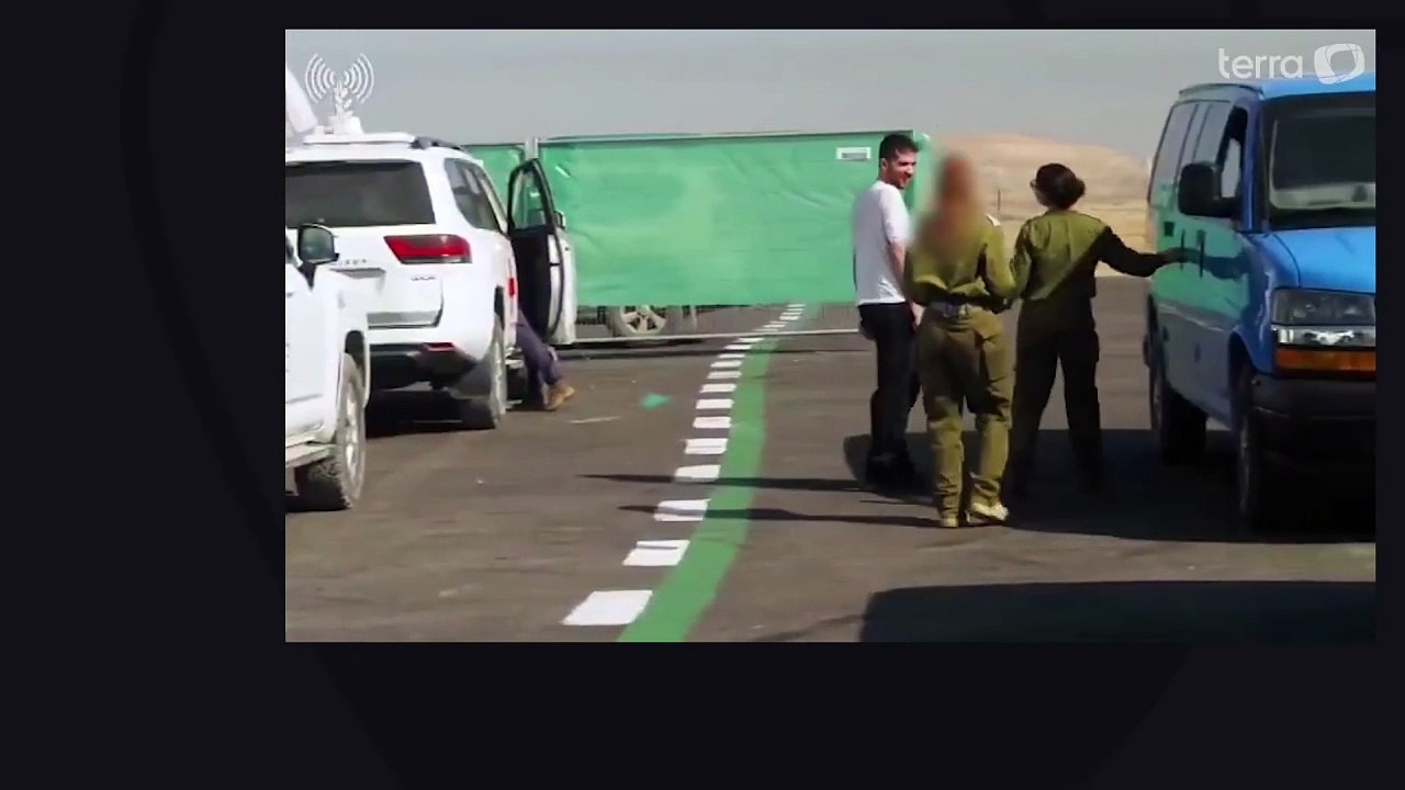 Após impasse, Hamas liberta mais 3 reféns israelenses em acordo de cessar-fogo