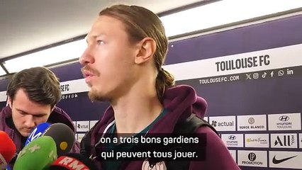 PSG - Safonov : "Une bonne concurrence au poste de gardien"