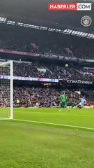 Bunu yapabilen başka kaleci yok: Ederson, Premier Lig tarihine geçti