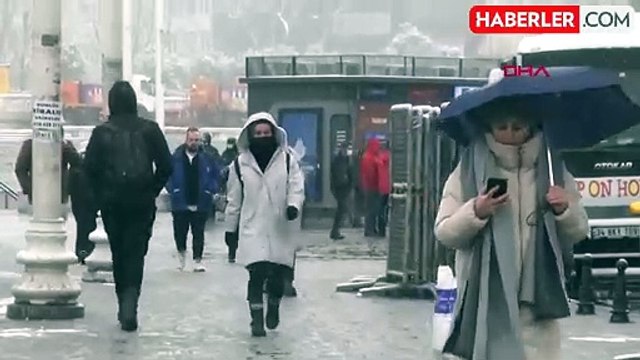 Meteoroloji yeni haritayı paylaştı, İstanbul'a lapa lapa kar geliyor