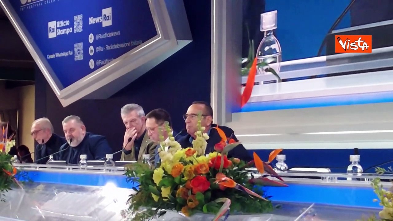 Carlo Conti si commuove citando Fabrizio Frizzi in conferenza stampa
