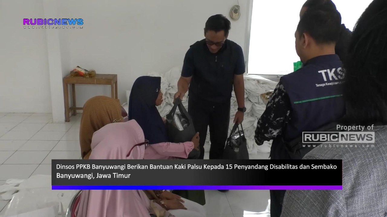 Dinsos PPKB Banyuwangi Berikan Bantuan Kaki Palsu Kepada 15 Penyandang Disabilitas dan Sembako Terhadap 100 Lansia, Ini Pesan Henik Setyorini