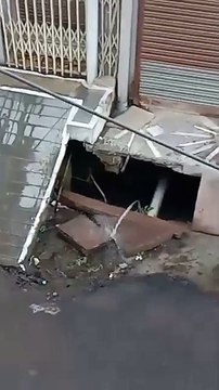 नालियों में बह रहा पेयजलः घरों के बाहर नलो में नहीं लगाई टोंटियाँ, व्यर्थ बह रहा पानी