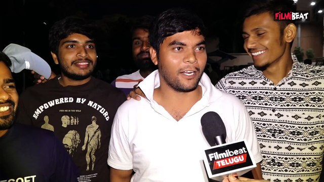 CCL 2025 పవర్ ప్లే లో ఆరు బంతులు మింగేశాడు | Fans Fire On Telugu Warriors | FilmiBeat Telugu