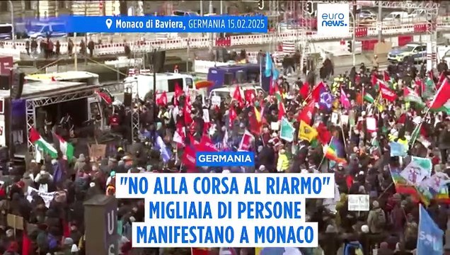 Migliaia di persone manifestano per il disarmo alla Conferenza sulla sicurezza di Monaco