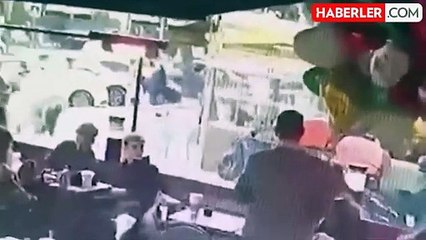 Kadıköy'de uçan balonların patlaması sonucu bir kadın yaralandı