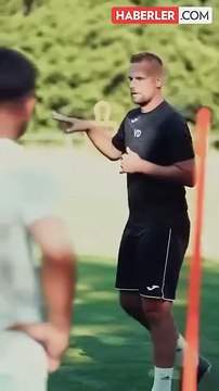 Bütün Japonya Tolgay Arslan'ı konuşuyor