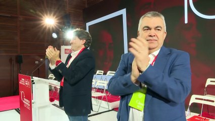 El PP se lanza a por el voto joven y PSOE afirma que Feijóo muestra "poca talla política"