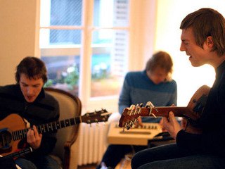 #49 - Girls in Hawaï - This farm will end up in fire