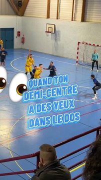 Quand ton demi-centre à des yeux dans le dos 👀🔥🥅 #handball #hand #handballplayer #ephb #handballpassion
