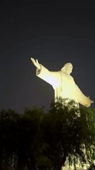 Jesus with hidden cat 🐈