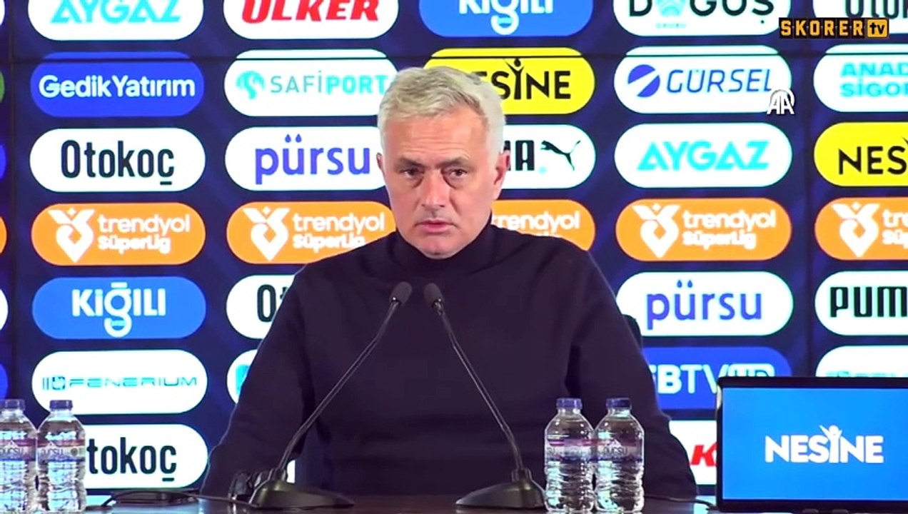 Jose Mourinho: Kasıtlı olarak sarı kart görme uzmanı değiliz!