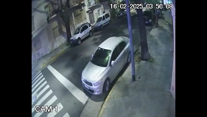 Pesadilla en Parque Patricios: entraron a la casa de una jubilada, la maniataron y le pegaron mientras dormía