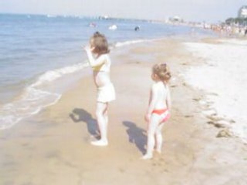 re filles plage