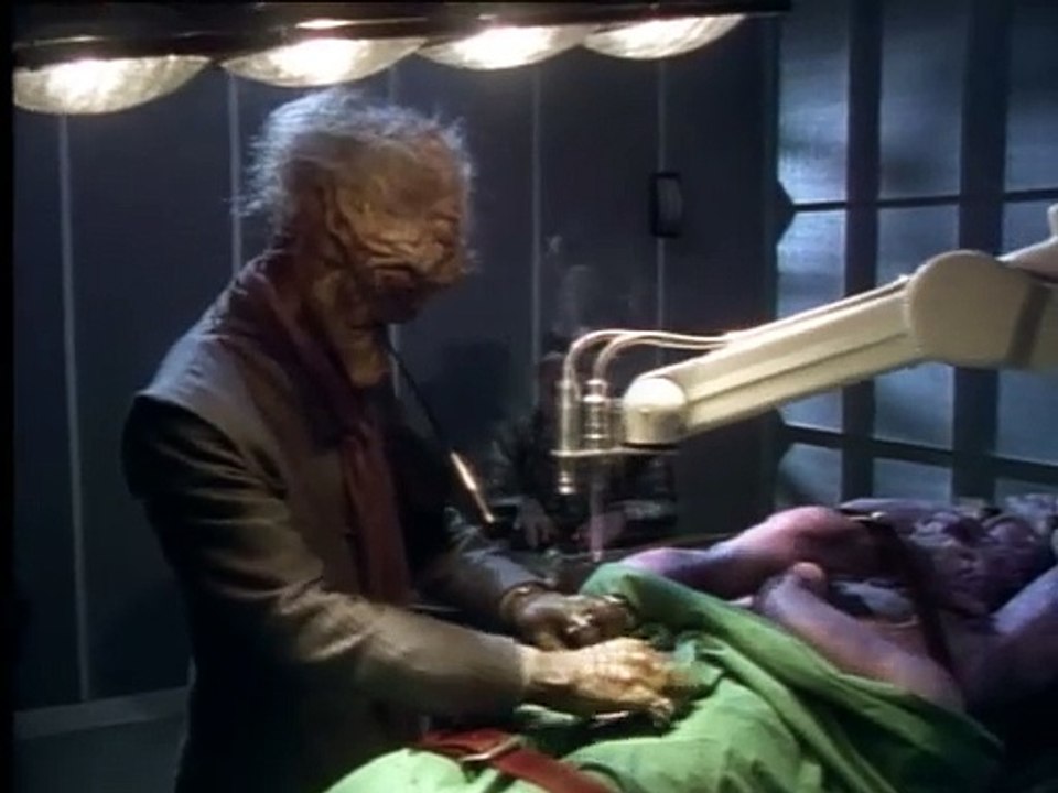 Space Cops E05 - Organschmuggel