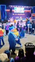 Eagle  vs dinosuar mascot