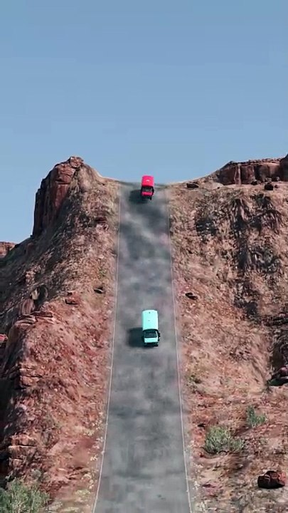 CRASH TEST: Car vs. BOLLARDS in BeamNG Drive! 🚗💥 #Shorts #relaxing