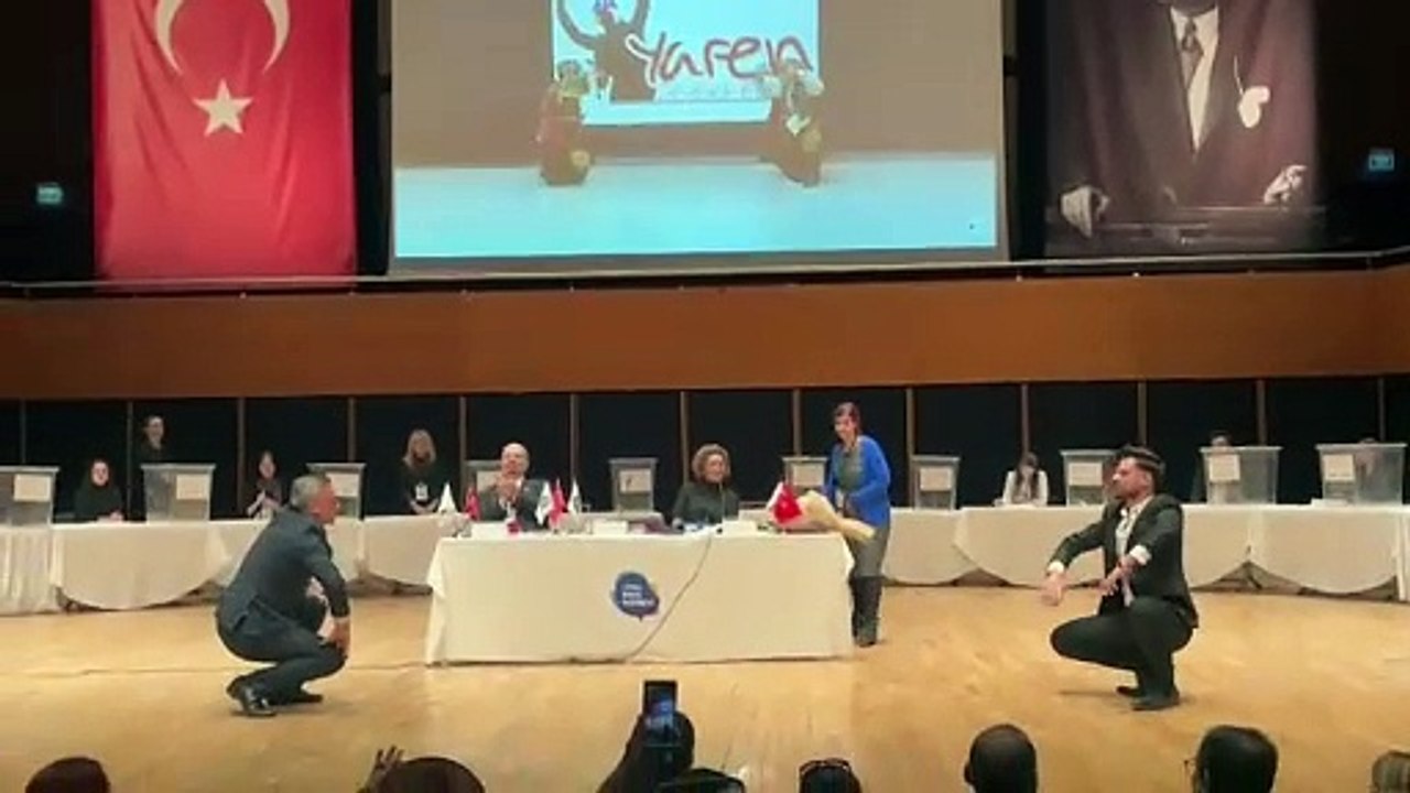 İzmir Kent Konseyi'nin yeni başkanı belli oldu!