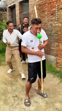 The Screaming Frog endures the pain challenge🤣Funny Video