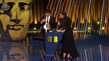 Extrait des Bafta 2025 : Jacques Audiard reçoit le prix du meilleur film étranger / David Tennant le 16 février 2025 sur le tapis rouge des BAFTA (British Academy Film Awards) au Royal Festival Hall