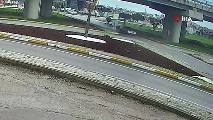 Bandırma'da Trafik Kazası: 3 Yaralı