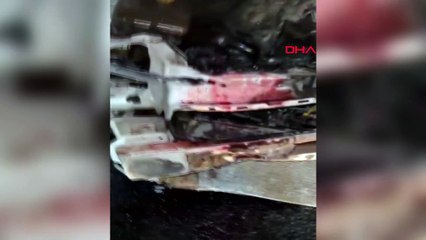 Aracın çarptığı at, ön camdan içeri girdi!