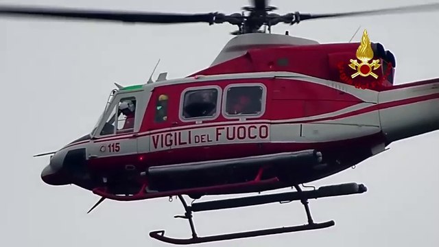 Anziana dispersa a Camaiore, le ricerche con l'elicottero.mp4