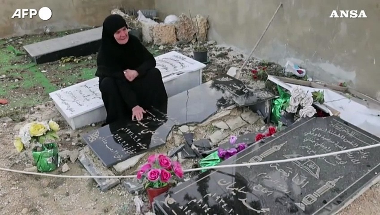 Libano, la popolazione torna nei villaggi del Sud dopo il ritiro di Israele.mp4