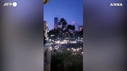 Siria, una grande folla accoglie il presidente ad  interim nell'ex roccaforte di Assad