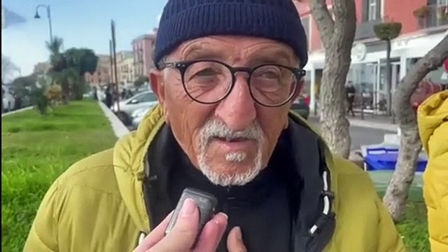 Terremoto a Pozzuoli, i cittadini: «Ci sono crepe nelle case, più controlli». E poi: «Dove sono le tende sul lungomare?»